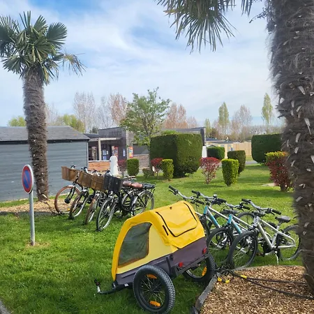 Les Pieds Dans L'orne - Mobil 5 Personnes Camping